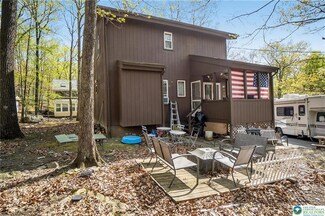 1231 Kensington Dr, East Stroudsburg, PA 18301
