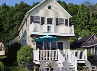 443 Indian Cove Rd, Moravia, NY 13118