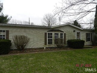 208 W Pine St, South Whitley, IN 46787