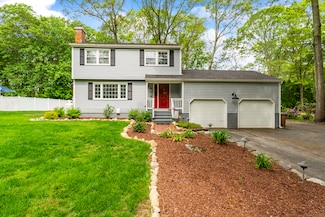 6 Stoneywood Dr, Niantic, CT 06357