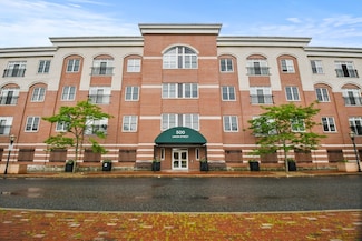 500 Union St Unit 5407, Westborough, MA 01581