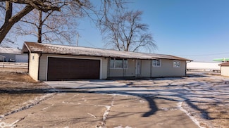 203 1st St, Batavia, IA 52533