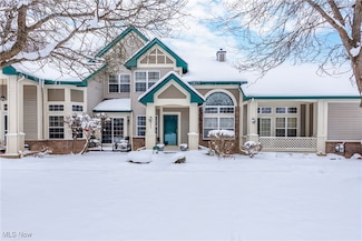 553 Azalea Cir Unit 13B, Northfield, OH 44067