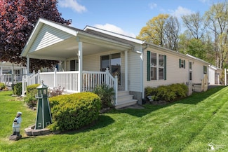 581 Sassafras Dr, Coldwater, MI 49036