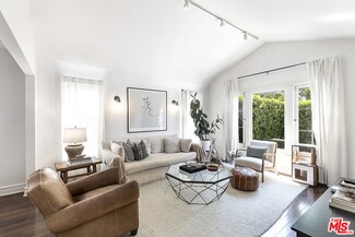 858 N Las Palmas Ave, Los Angeles, CA 90038