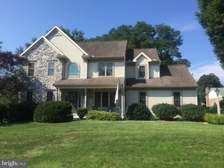 1731 Valette Dr, Lancaster, PA 17602