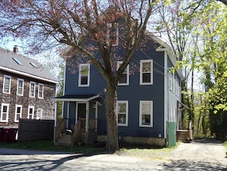 65 Oak St, Middleboro, MA 02346