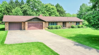 20 Snider Rd, New Carlisle, OH 45344