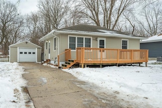 3103 E Shawnee Ave, Des Moines, IA 50317