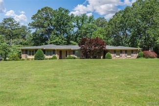 5204 Dove Creek Ave, Northport, AL 35473