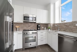 250 W 93rd St Unit 19-D, New York, NY 10025