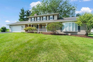 509 Terrace Ln, Washburn, IL 61570