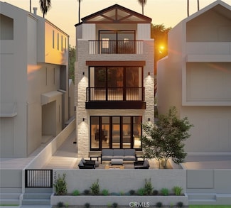 506 12th St, Huntington Beach, CA 92648