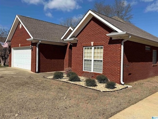 30 Ashton Ln, Sylacauga, AL 35150