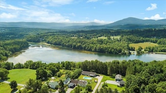 100 McCarthy Acres, North Bennington, VT 05257