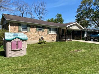 201 Harvey Ave, Oak Hill, WV 25901