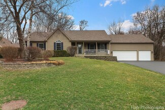 1186 Mallard Ct, Fox Lake, IL 60020