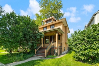1015 Clarence Ave, Oak Park, IL 60304
