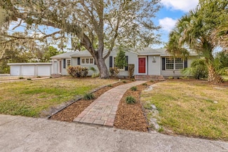 102 28th St W, Bradenton, FL 34205