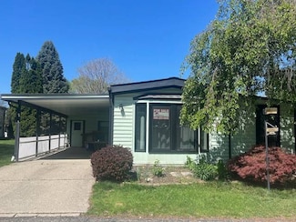 2666 Skylark St, Rochester Hills, MI 48309