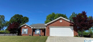 14264 Sara Beth Dr, Harvest, AL 35749
