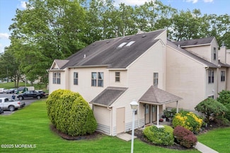 2001 Begonia Ct, Jackson, NJ 08527