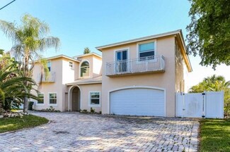 260 SW 13th Place, Boca Raton, FL 33432