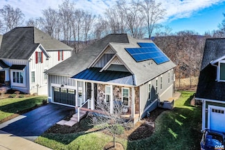1110 Farrow Dr, Charlottesville, VA 22901