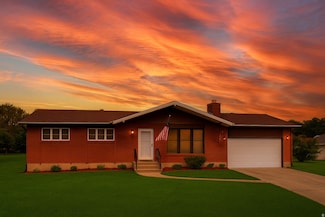 8926 Midvalley Dr, West Jordan, UT 84088