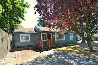 13702 Densmore Ave N, Seattle, WA 98133