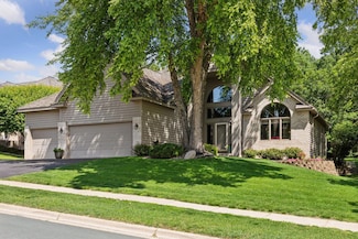 7810 W 95th St, Bloomington, MN 55438