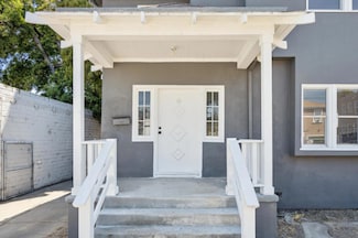 5841 Fleming Ave, Oakland, CA 94605