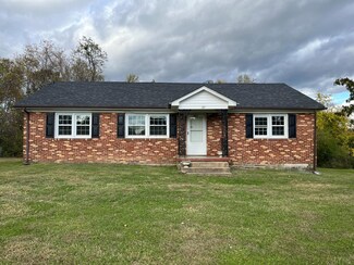 237 Ragland Rd, Madison Heights, VA 24572