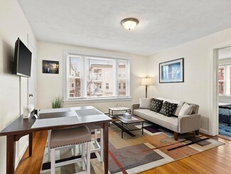 185 Lewis St Unit 3, Lynn, MA 01902