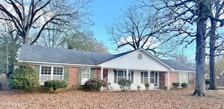 300 Oak Grove Dr, Grenada, MS 38901