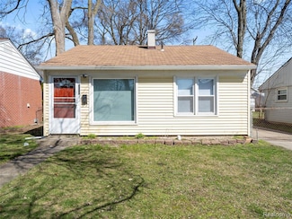 1321 E Meyers Ave, Hazel Park, MI 48030