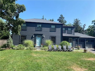 49 Hawthorne Ave, Barrington, RI 02806