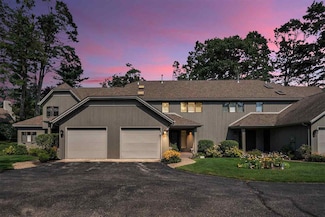 700 Fairways Dr Unit 14, Harbor Springs, MI 49740