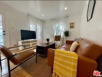 907 18th St Unit F, Santa Monica, CA 90403