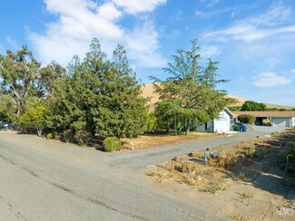 25613 Avenue 220, Lindsay, CA 93247