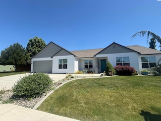 6013 Somerset Ln, Pasco, WA 99301
