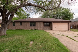927 Braeswood Dr, Bryan, TX 77803