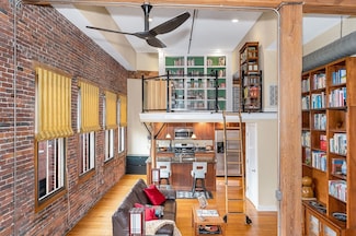58 Prescott St Unit 11, Lowell, MA 01852