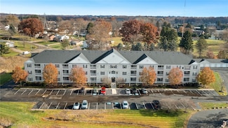 4703 Hills And Dales Rd NW, Canton, OH 44708