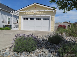 4760 Spring Brook St, Bellingham, WA 98226