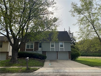 14103 Merrywood Ln, Grandview, MO 64030