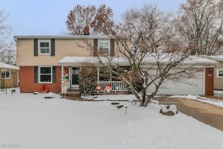 8012 Fenway Dr, Cleveland, OH 44129