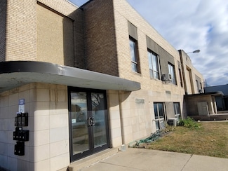 345 6th St Unit 202, La Salle, IL 61301