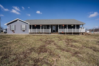 1204 Meadow Brook Dr, Lawrenceburg, KY 40342