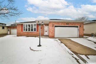 175 N Transit Hill Dr, Depew, NY 14043